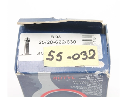 Камера турист 28 короткий ніпель AV 35mm RUBENA (25/28-622/630)