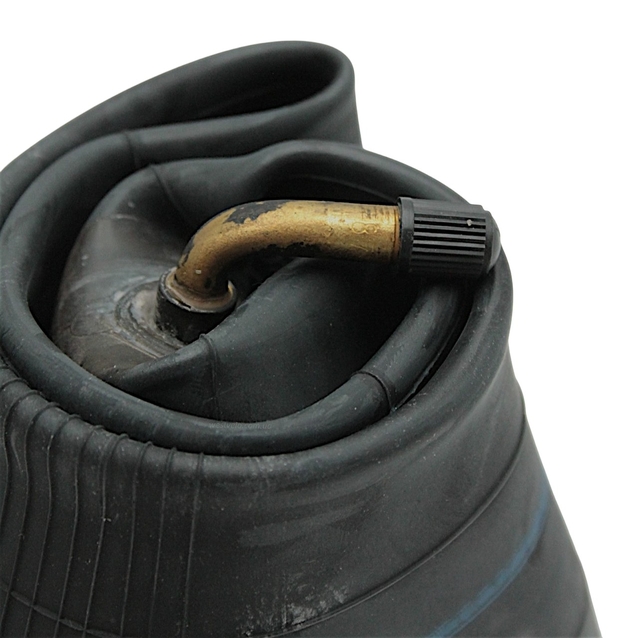 Камера "6" 4.10/3.50-6 BLACK CAT кривий ніпель фото westvelo.com