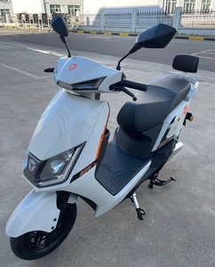 Електроскутер Yadea «T5L» 0042, двигун 1500W, акумулятор 72V 30Ah літій-залізо-фосфатний, білий, колеса 10"