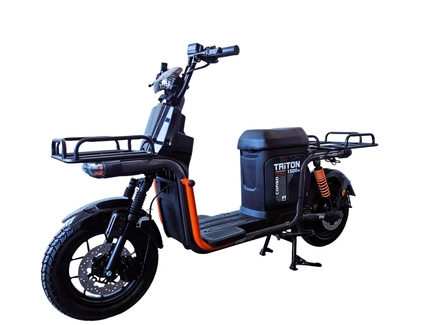 Електроскутер Corso «TRITON» RT-118077, двигун 1500W, акумулятор 72V 40Ah літій-залізо-фосфатний, чорно-помаранчевий, колеса 12" + 1 ящик. багажників