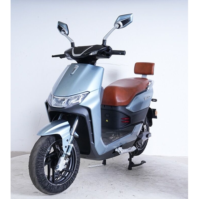 Електроскутер Tailg «T70» A10, двигун 2000W, акумулятор 72V 35Ah графеновий, сіро-блакитний, колеса 12" фото westvelo.com