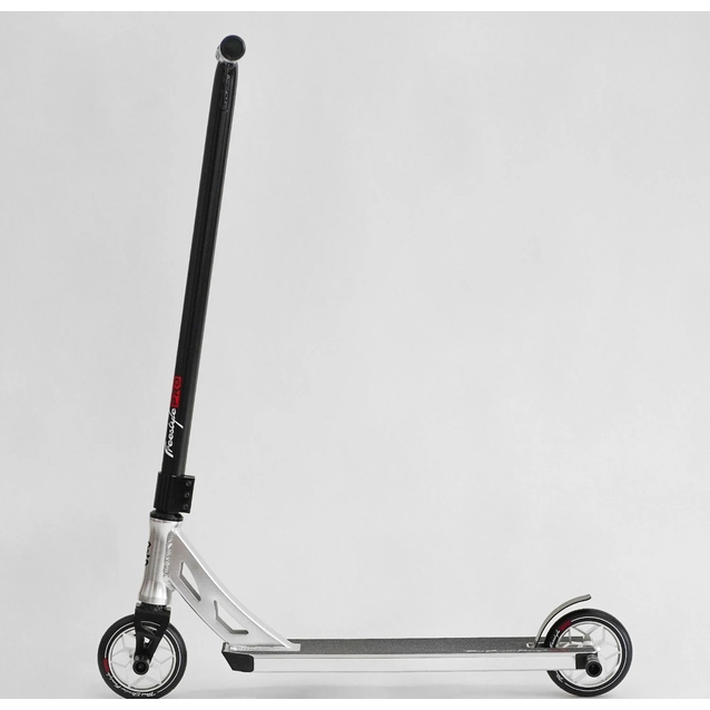 Самокат трюковий Best Scooter «FREESTYLE» N-31020 чорно-срібний, HIC-система, пеги, AL диск та дека, колеса PU Ø120mm, ширина керма - 58 см фото westvelo.com