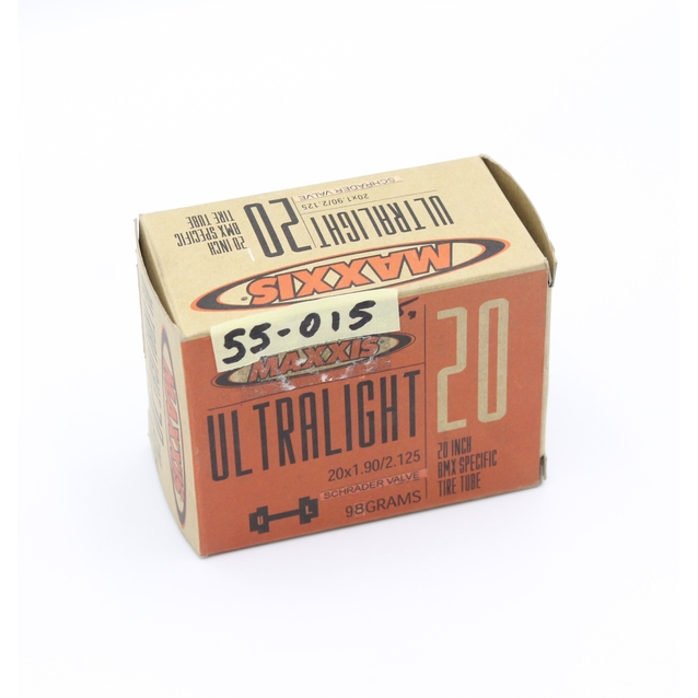 Камера 20 короткий ніпель AV 35mm Maxxis UltraLight (1.90-2.125) фото westvelo.com