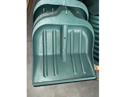 Лопата велика 49×49.5 см зелена