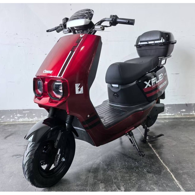 Електроскутер Corso «FLEX»  FL-977328-1 двигун 1800W, акумулятор графеновий 72V/35Ah, червоний, колеса 10" + 1 ящик. акум фото westvelo.com
