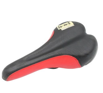 Сідло мтв GW (270х140мм) чорно-червоне