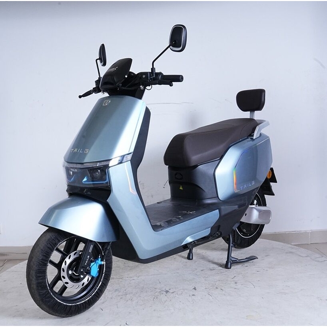 Електроскутер Tailg «F-71» E02, двигун 1500W, акумулятор 72V 38Ah графеновий, сірий, колеса 12" фото westvelo.com