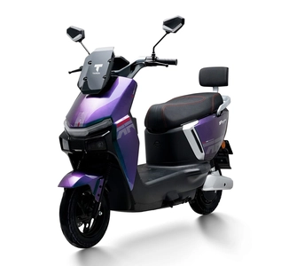 Електроскутер Tairon «SJ» 882699, двигун 2000W, акумулятор 72V 30Ah літій-залізо-фосфатний, хамелеон: зелено-фіолетовий, колеса 10"