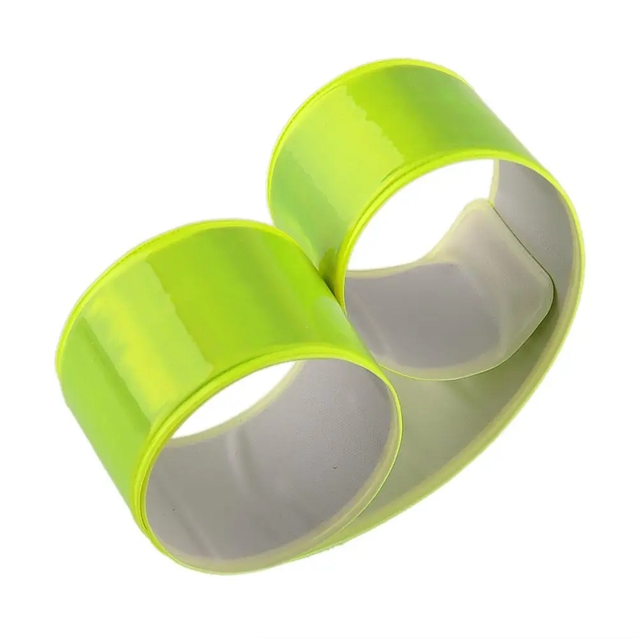 Світловідбивач-браслет неоновий (40см) фото westvelo.com