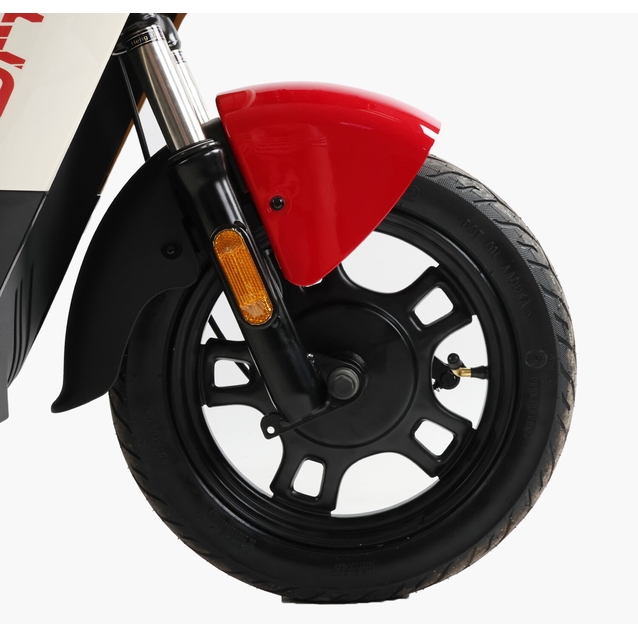 Електроскутер Corso «SWIFT» SW-902450, двигун 500W, акумулятор 60V/20Ah свинцево-кислотний, біло-червоний, колеса 14" + 1 ящик. акум фото westvelo.com