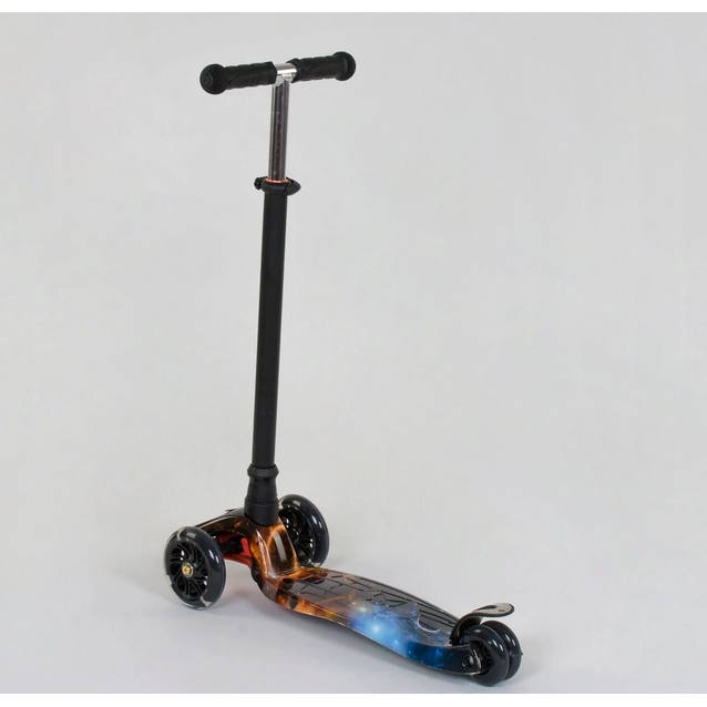 Самокат дитячий 3-х колісний, Best Scooter «MAXI» 2464 / 779-1311 чорний (космос), колеса PU Ø120mm/80mm зі світлом, пластмасовий, трубка керма алюмінієва фото westvelo.com