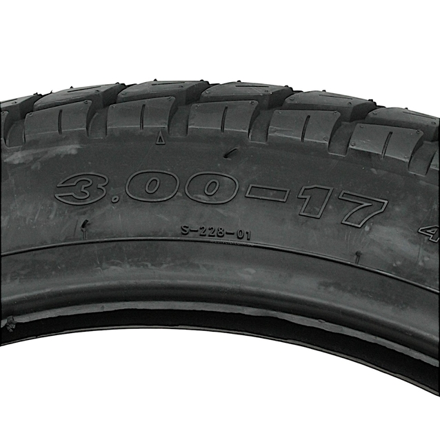 Покришка "17" 3.00-17 DELI TIRE Індонезія (S-228) Invader напів-шип TT фото westvelo.com