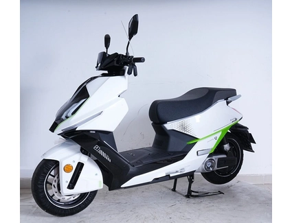 Електроскутер Tailg «S91» A01, двигун 2000W, акумулятор 72V 38Ah графеновий, білий, колеса 12" + 1 ящик. акум