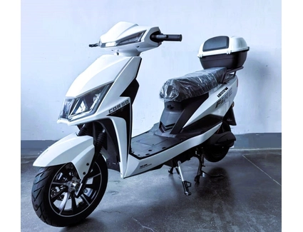 Електроскутер Corso «FIRE» FR-100699, двигун 1800W, акумулятор 72V 32Ah графеновий, білий, колеса 12/10" + 1 ящик. акум