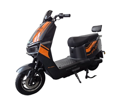 Електроскутер Corso «PILOT» PL-011734, двигун 1500W, акумулятор 72V 32Ah графеновий, колеса 10" + 1 ящик. акум