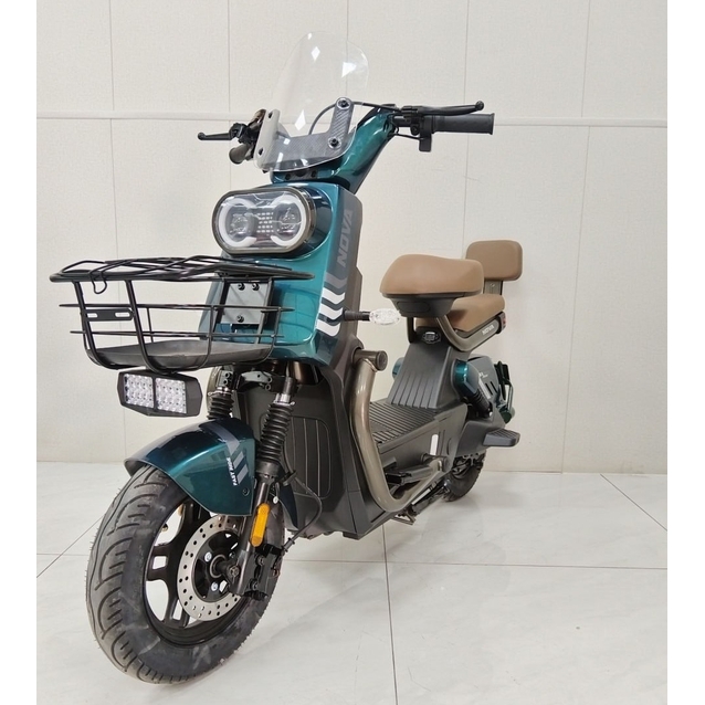 Електроскутер Corso «NOVA» N-730197, двигун 1000W, акумулятор 72V 20Ah графеновий, зелений, колеса 10" + 1 ящик. акум фото westvelo.com