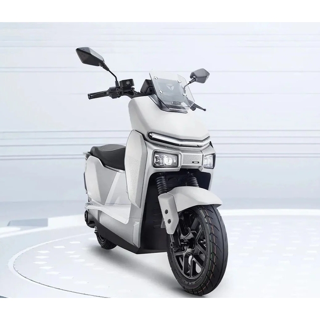 Електроскутер Yadea «GS80» 0360, двигун 2999W, акумулятор 72V 50Ah літій-залізо-фосфатний, білий, колеса 12" фото westvelo.com