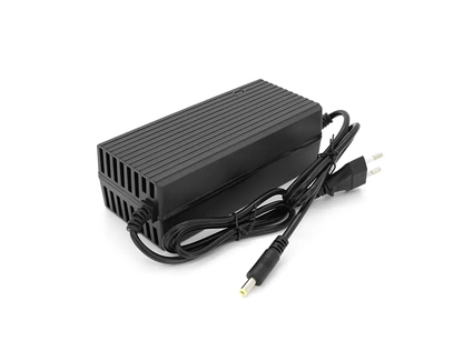 Зарядний пристрій (36V (42V) 3Ah ), JY36V. для Li-ion акумуляторів штекер 5.5*2.5,з індикацією