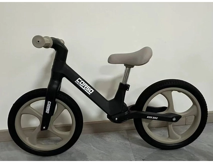 Велобіг 14 Corso надувні колеса, нейлонова рама з амортизатором, S-77598 чорний