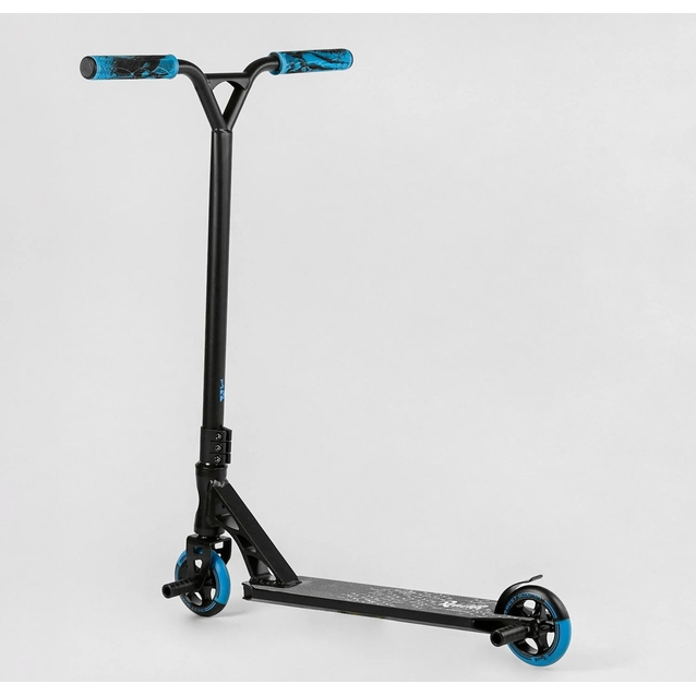 Самокат трюковий Best Scooter «REACTOR» RC-11108 чорно-блакитний, HIC-система, пеги, AL диск та дека, колеса PU Ø110mm, ширина керма - 55 см фото westvelo.com