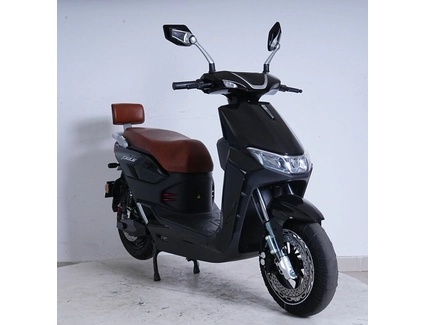 Електроскутер Tailg «T70» A30, двигун 2000W, акумулятор 72V 35Ah графеновий, чорний, колеса 12"