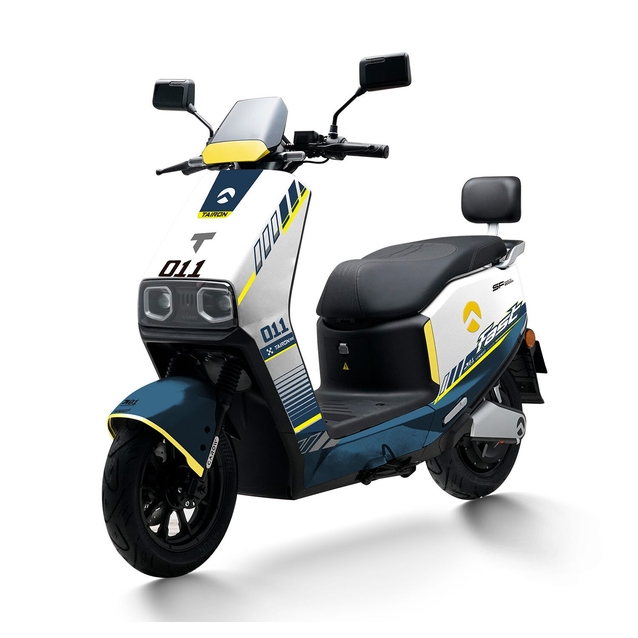 Електроскутер Tairon «FS» 320092, двигун 2000W, акумулятор 72V 48Ah літій-залізо-фосфатний, біло-синій, колеса 12/10" фото westvelo.com