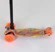 Самокат дитячий 3-х колісний, Best Scooter «MAXI» 25597 / 779-1340 помаранчевий, колеса PU Ø120mm/80mm зі світлом, пластмасовий, трубка керма алюмінієва фото westvelo.com