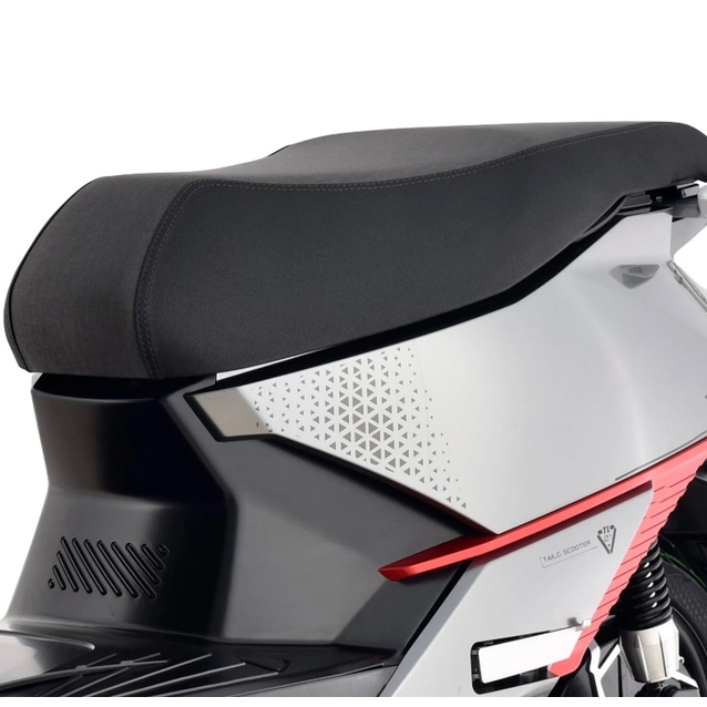 Електроскутер Tailg «S91» A03, двигун 2000W, акумулятор 72V 38Ah графеновий, чорний, колеса 12" + 1 ящик. акум фото westvelo.com