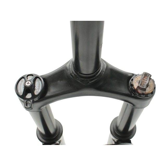 Вилка 29 аморт. безрізьб. Weiyi (833) Ø28.6mm, локаут, disk. шток L-180mm чорна фото westvelo.com