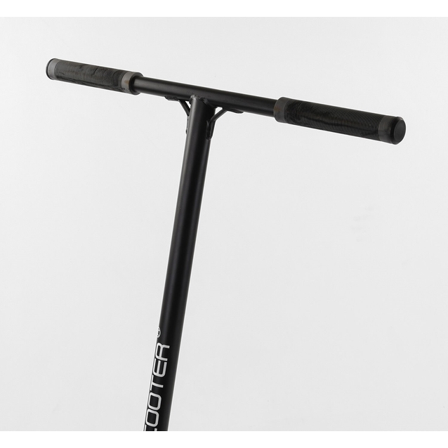 Самокат трюковий Best Scooter «SIMBIOTE-2» 71383 чорний, HIC-система, пеги, AL диск та дека, колеса PU Ø120mm, ширина керма - 57 см фото westvelo.com