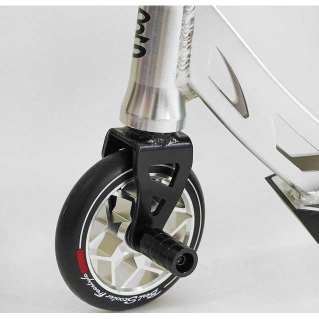 Самокат трюковий Best Scooter «FREESTYLE» N-31020 чорно-срібний, HIC-система, пеги, AL диск та дека, колеса PU Ø120mm, ширина керма - 58 см фото westvelo.com
