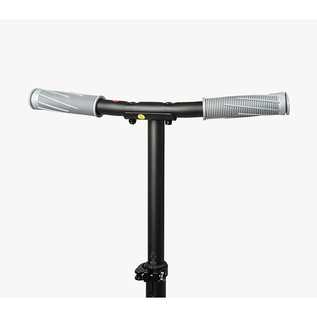 Самокат дитячий 2-х колісний, PU Best Scooter L-10627 чорний, AL, Ø145mm, диски коліс, дека, вилка зі світлом фото westvelo.com