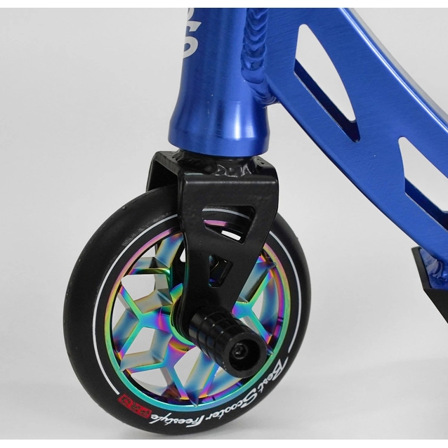 Самокат трюковий Best Scooter «FREESTYLE» N-12740 чорно-синій, HIC-система, пеги, AL диск та дека, колеса PU Ø120mm, ширина керма - 58 см фото westvelo.com